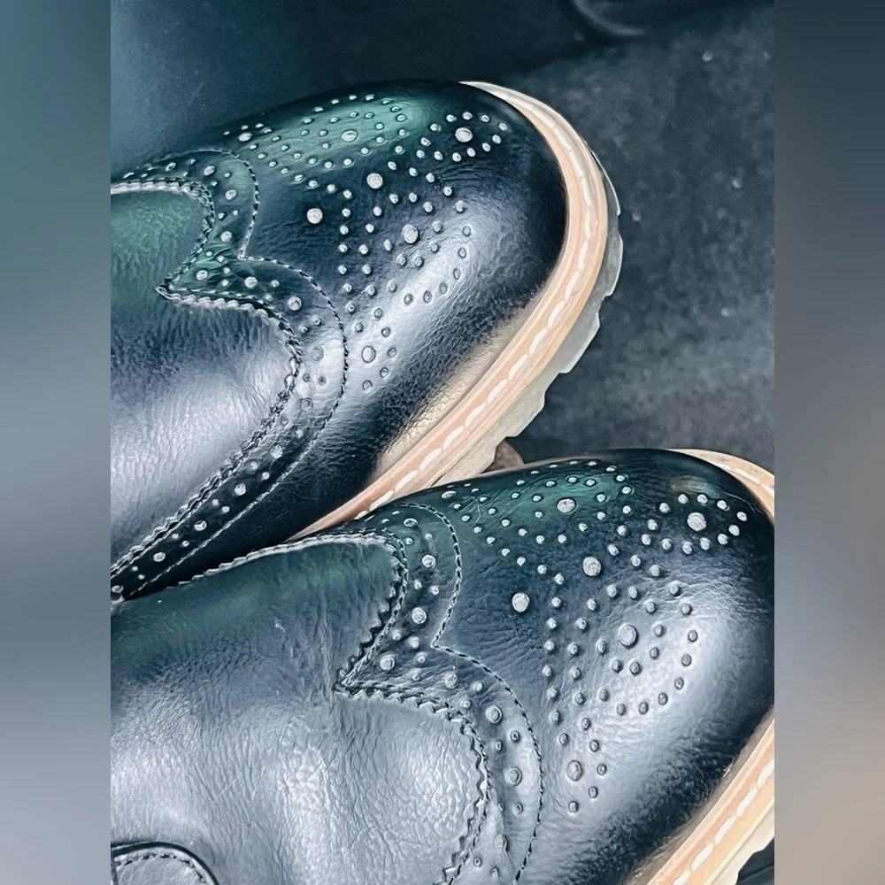 Club room Wingtip lace-up boots size 12 men’s  Decorative broguing at upper